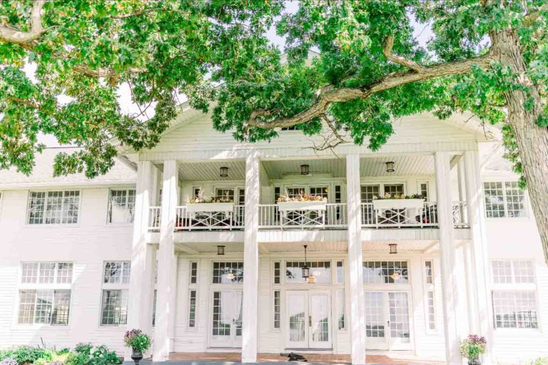 Best Outdoor Wedding Venues in Southeast Michigan