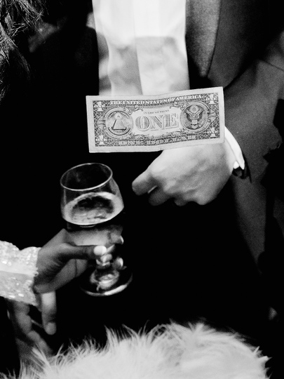 money dance reception photo