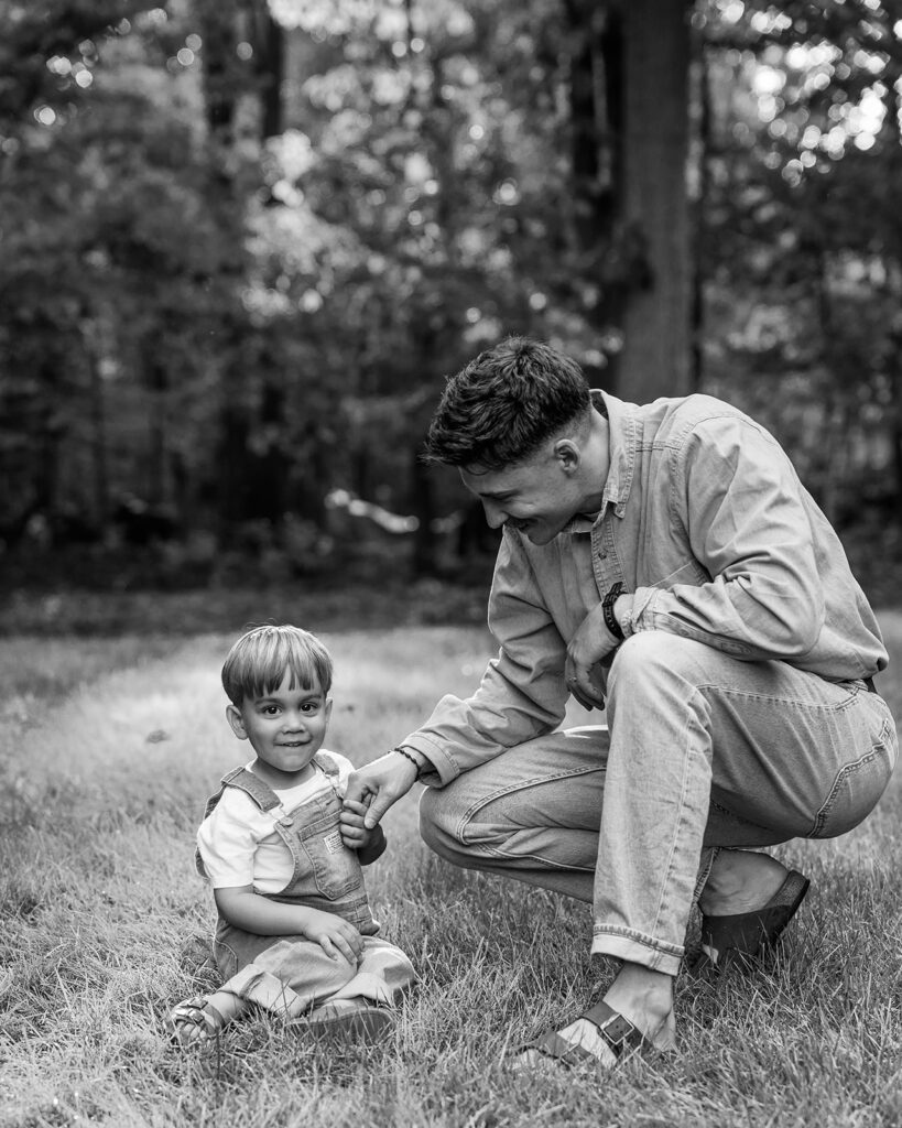 best Richmond Indiana family photographer black and white